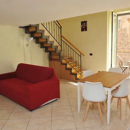 Al Vicoletto 64 Apartment *