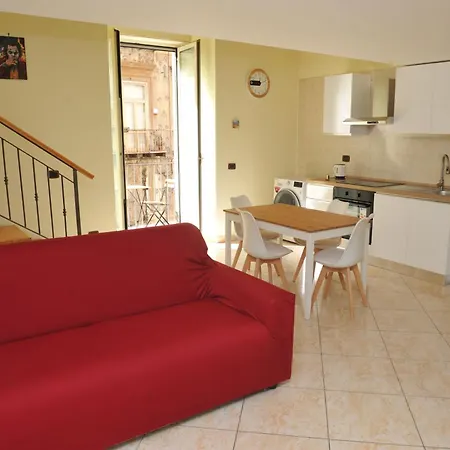 Al Vicoletto 64 * Neapel