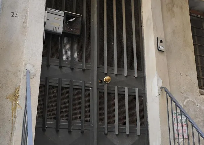 Al Vicoletto 64 Neapel