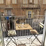 Al Vicoletto 64 * Napoli
