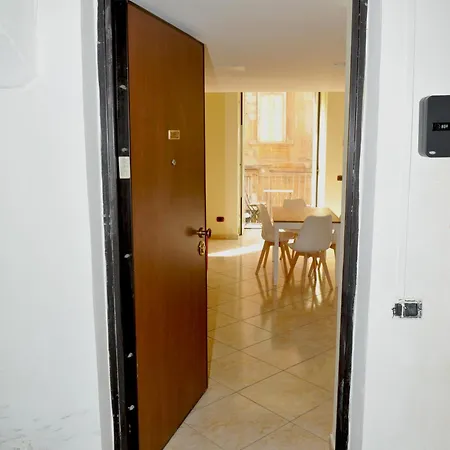 Al Vicoletto 64 * Napels