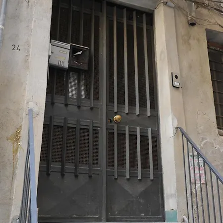 Al Vicoletto 64 Neapol